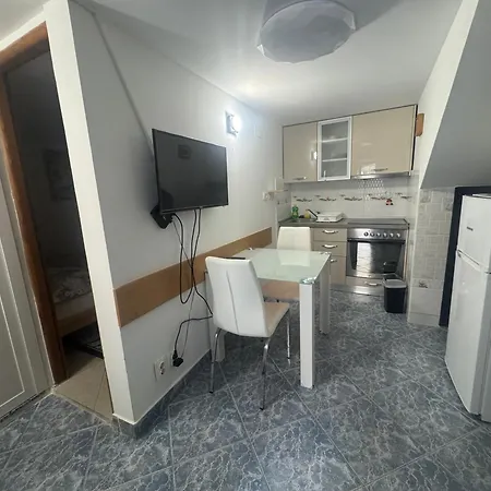 Prime Location - Center 1bdr Lägenhet *