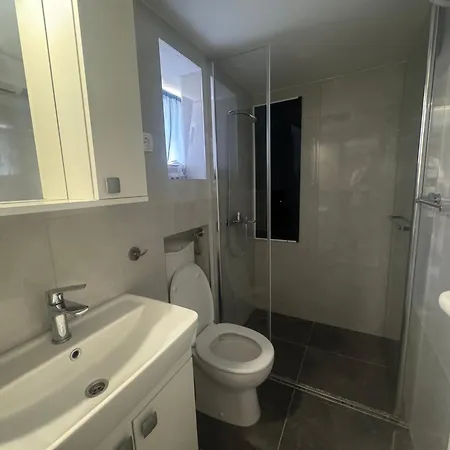 Lägenhet Prime Location - Center 1bdr Split